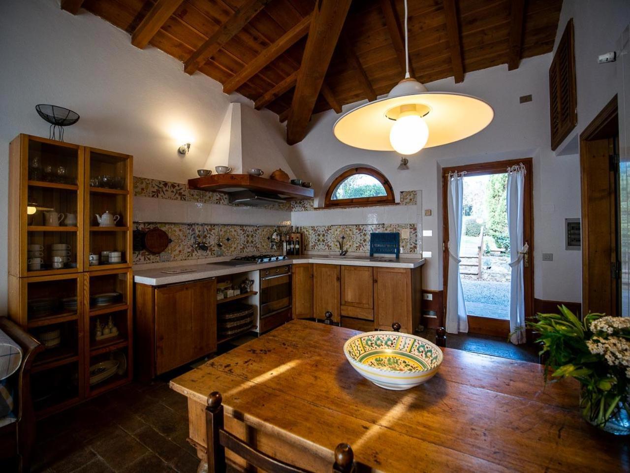 Podere Le Mezzelune Биббона Экстерьер фото