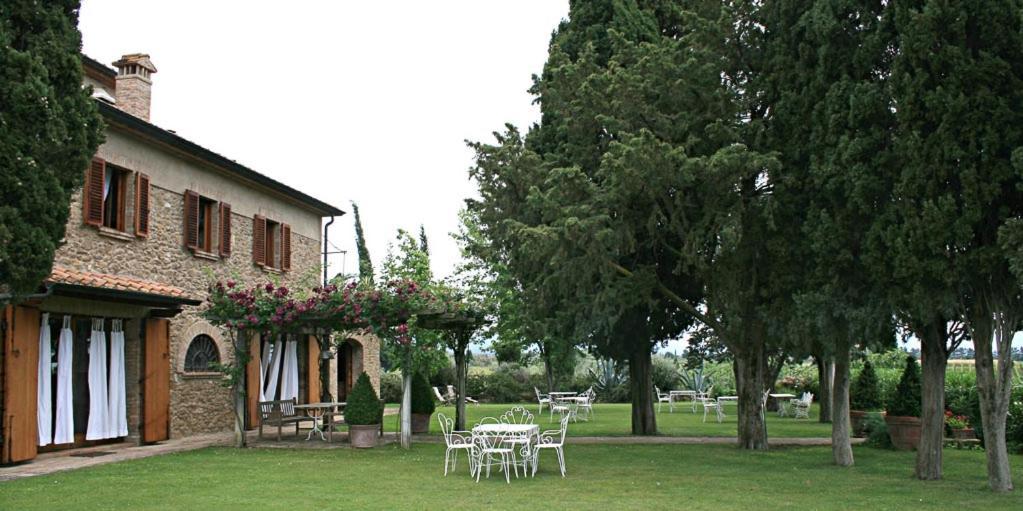 Podere Le Mezzelune Биббона Экстерьер фото